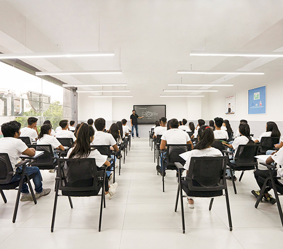 classroom_b